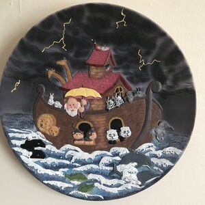Rare Vintage Noah’s Ark Hanging Wall Plate